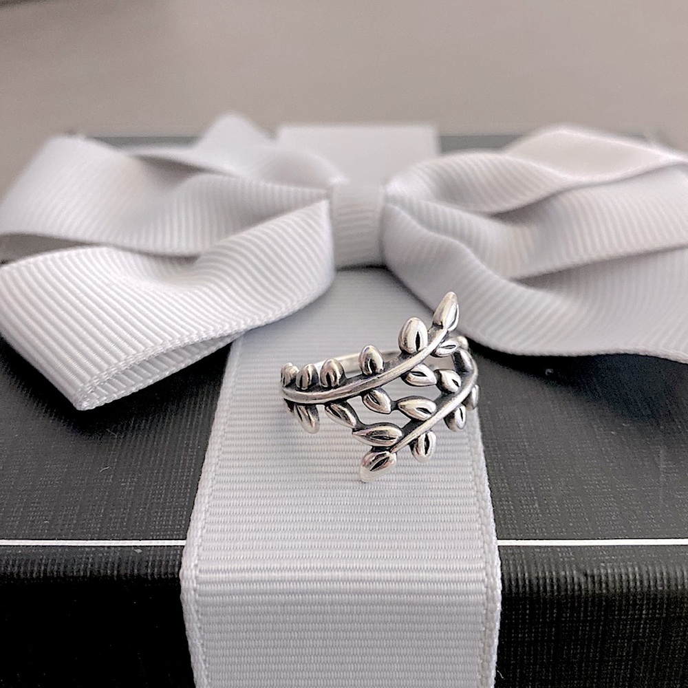 James Avery Delicate Vines Ring